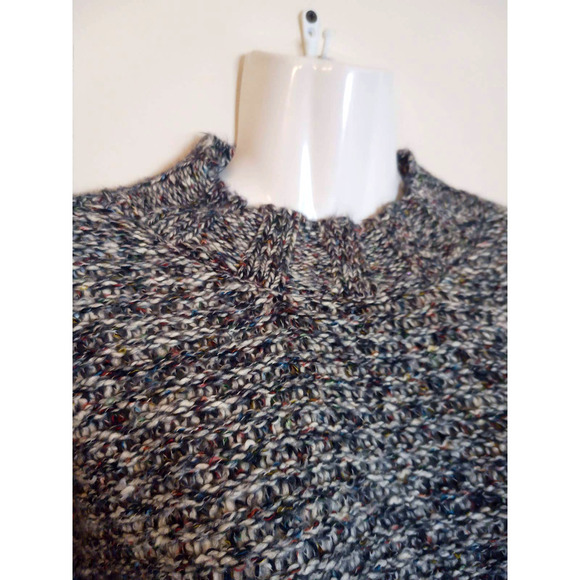 NWT St. John's Bay Size L Grey Crochet Knit Long Sleeve Sweater - Picture 5 of 6